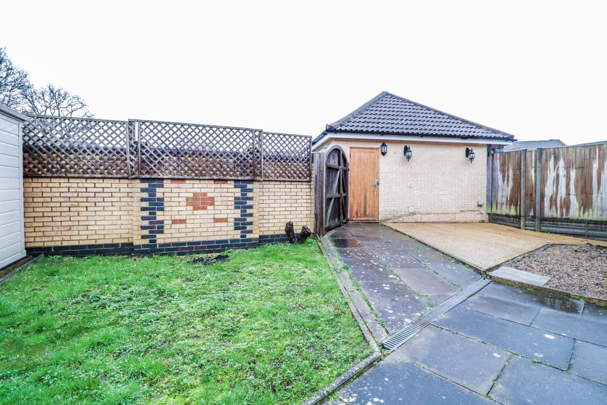 Bright And Spacious Contractor House L Parking! Borehamwood Kültér fotó