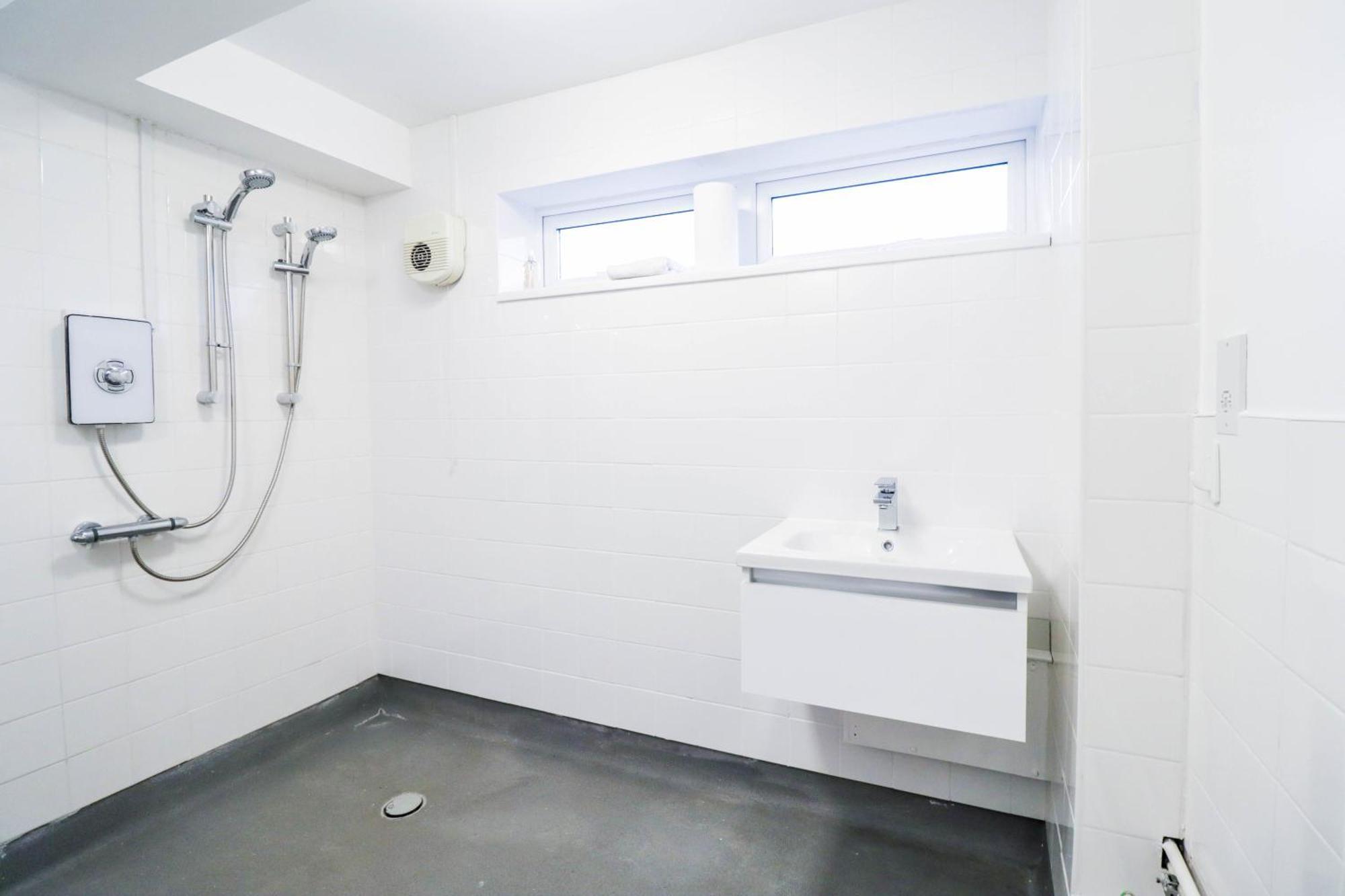 Bright And Spacious Contractor House L Parking! Borehamwood Kültér fotó